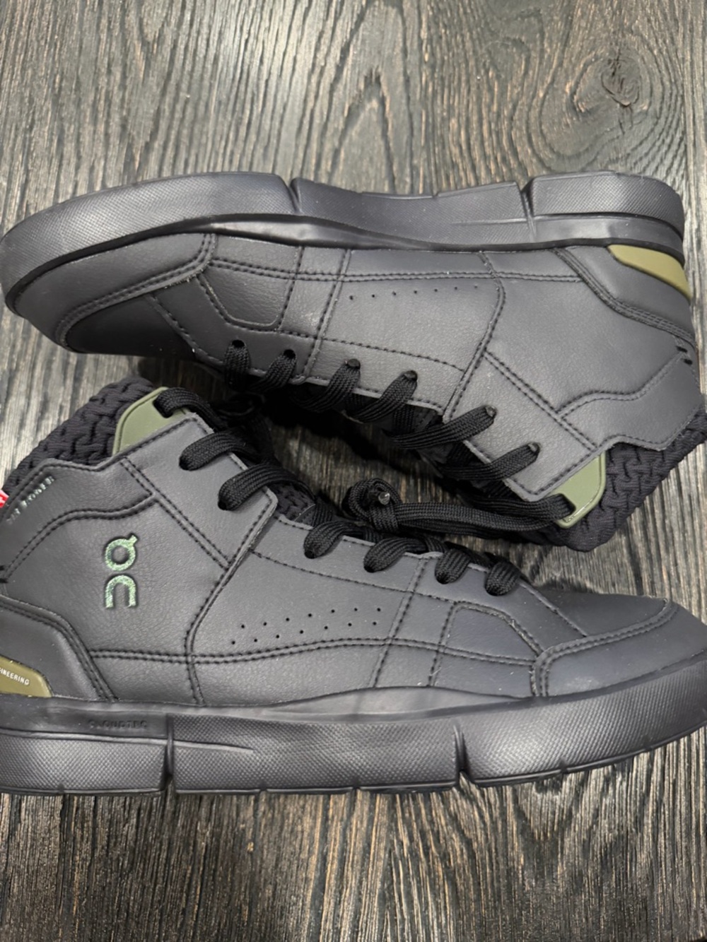 Women's On The Roger Clubhouse Sensa, Black/Camo, women’s size 8